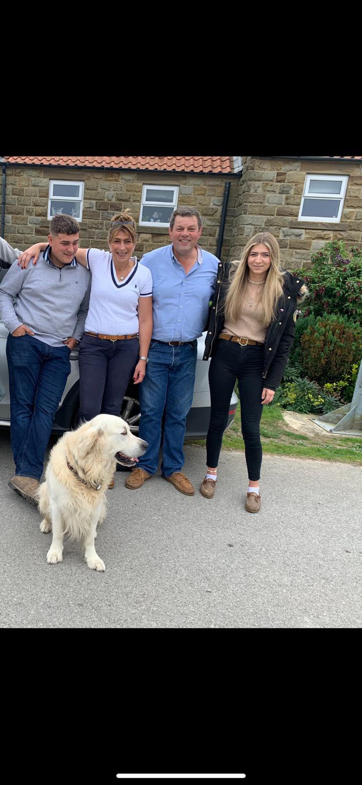 Grouse Hill family portrait